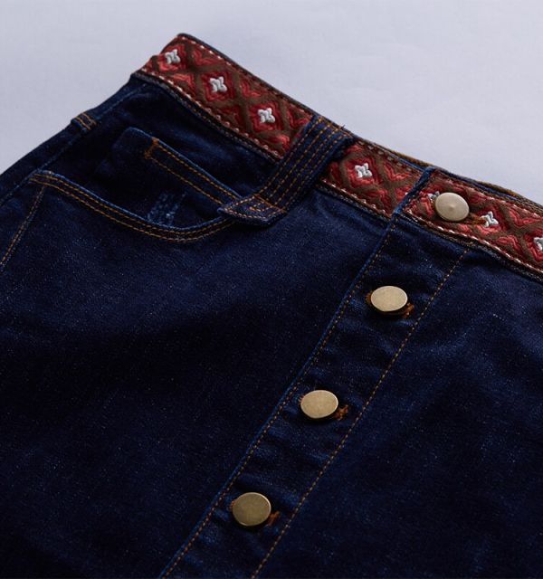 Embroidered Waist A-Line Denim Skirt