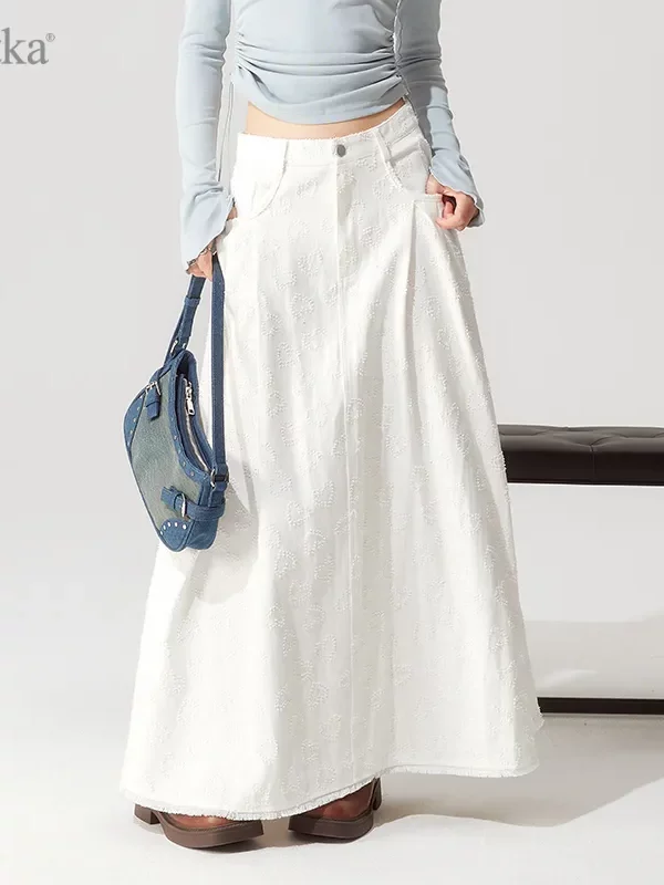 White Heart Jacquard A-Line Skirt With Pocket