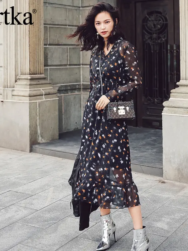 Dark Floral V-Neck Long Sleeve Dress