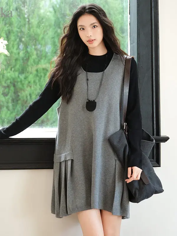 Pleated Hem Sleeveless Knit Mini Dress
