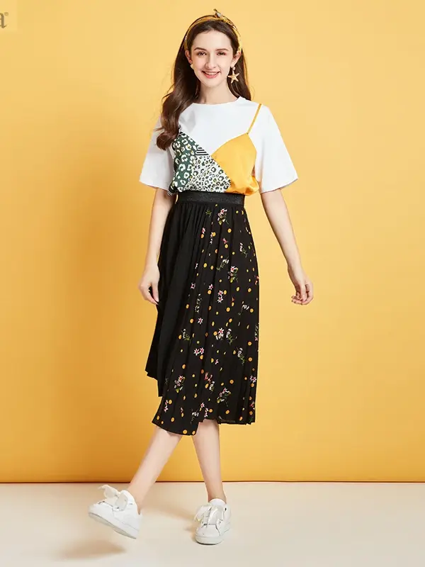 Mixed Print Layered Tee and Floral Pleated Skirt Set